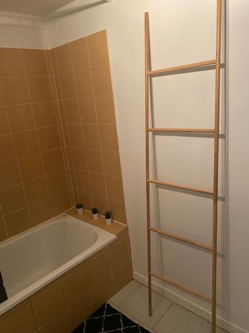 Loft/Jardin Et Parking : Le Petit Clos Bourdet Honfleur Zewnętrze zdjęcie